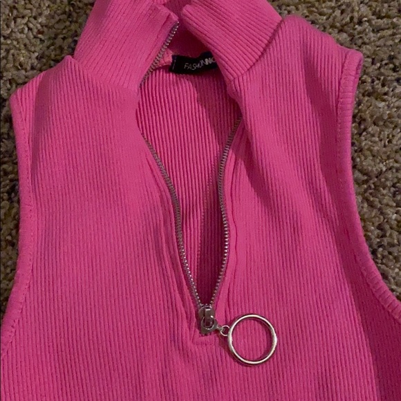 Pink crop top with zipper - Picture 2 of 2